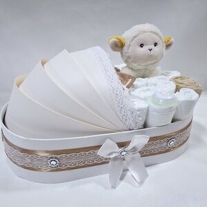 Bárányka bölcső pelenkatorta 2-5 kg, pelenkatorony, babaváró csomag, kelengye 129758410 - Művészet & Hobbi