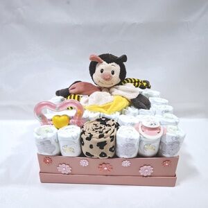 Méhecske baba box, pelenkatorta 2-5 kg pelenkatorony, babaváró csomag, baba kelengye