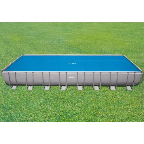 INTEX 9,75m x 4,88m Solar-Pool-Abdeckung auf einem rechteckigen Pool