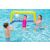 Kinder spielen Wasserball mit einem Bestway aufblasbaren Tor in einem Schwimmbad