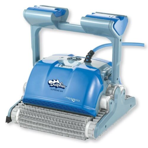 Robot do czyszczenia basenu Maytronics Dolphin Supreme M400, widok z przodu