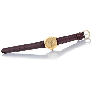 Casio LTP-1183Q-9A női arany karóra barna bőrszíjjal stúdiófotó - Casio