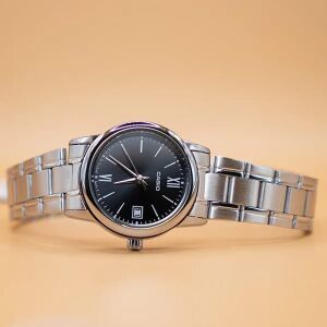 Casio LTP-V002D-1B3 női karóra fekete számlappal és rozsdamentes acél szíjjal - Casio