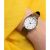 Casio női karóra LTP-V005GL-7B csuklón, barna bőrszíj, fehér számlap