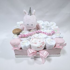 Egyszarvú unikornis cumilánccal pelenkatorony 2-5kg, pelenkatorta, babaváró csomag, kelengye