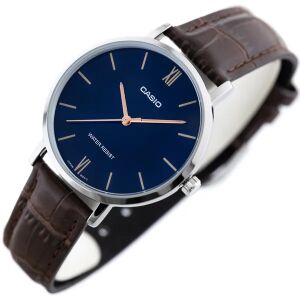 Szögletes nézet Casio női karóráról kék számlappal és barna bőrszíjjal - Casio