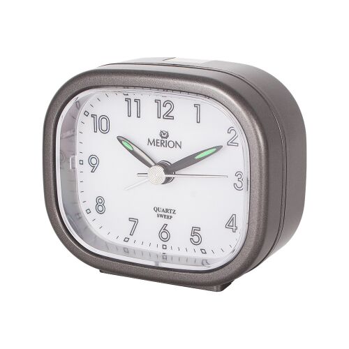 Merion metallic grauer Quarzwecker, schräge Ansicht