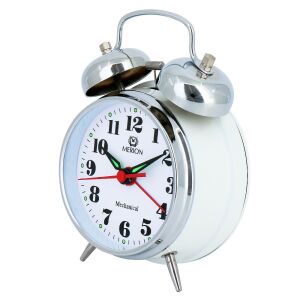 Pohľad z uhla na Merion Biely mechanický budík - MERION