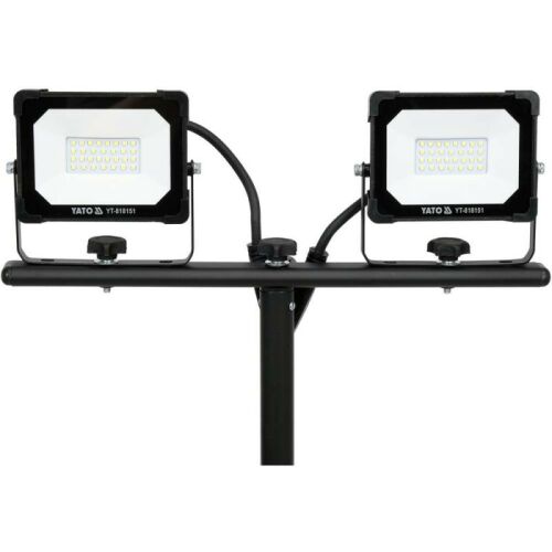 Zbliżenie na głowice podwójnego reflektora LED YATO 2x20W