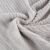 Részletes nézet a Sammy ezüst zero twist pamut törölköző szálairól