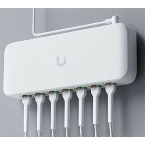 Ubiquiti UniFi USW-Ultra-210W switch csatlakoztatott ethernet kábelekkel - Ubiquiti