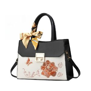 Torebka Dollcini czarno-biała haftowana z akcentem szalika - Torebki