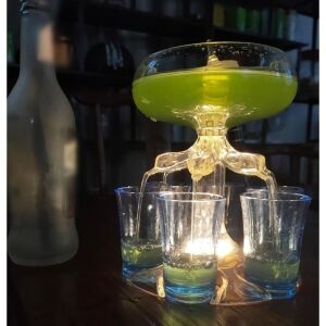 Dozator de sticla, cu 6 pahare de shot, pentru bar, din plastic, dimensiuni 12 * 13, 9 * 16, 1 cm, transparent 141531081 - Къс диспенсър за напитки