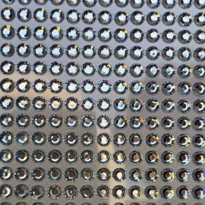 Dekorációs Öntapadó kerek EZÜST ékkövek/strasszok. 504db