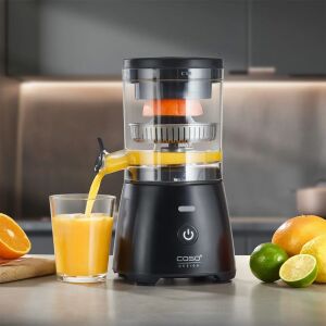 Storcător electric de citrice Caso CP400 Lift negru, cu suc de portocale turnat într-un pahar - Caso