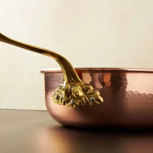 Ruffoni serpenyő, Historia kollekció, Ø 24 cm, kézzel készített Olaszországban, réz és rozsdamentes acél anyagból, kézzel faragott bronz fogantyúk, beépített akasztó, gáz- és elektromos tűzhe