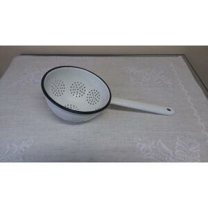 Enger zománcozott tésztaszűrő 20x40 cm nyeles