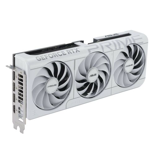 Pogled pod kutom na grafičku karticu ASUS Prime RTX 5070 White OC Edition