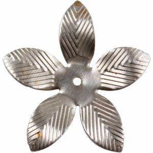 Fém virág díszítőelem, 3 cm, 10 db/csomag, kézműves és ékszerkészítéshez - Fém díszítőelem