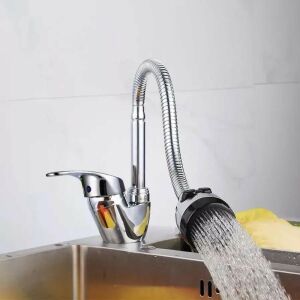 Fényes Króm LB003 Küchenarmatur mit flexiblem Auslauf im Einsatz - WC-Sitze, Duschkabine, Wasserhahn, Duschtür, Badezimmerschrank, Wäschekörbe und Brausegarnitur