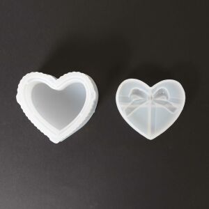 Professzionális szilikon öntőforma, átlátszó, szív alakú doboz masnival 9 x 7,5