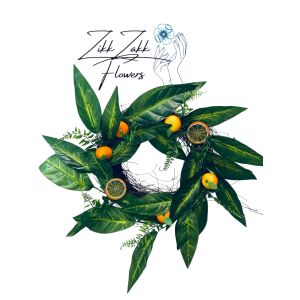 Zikk Zakk Flowers Narancsligeti Zöld Koszorú fehér háttérrel, dekoratív citrus koszorú - Ajtódísz