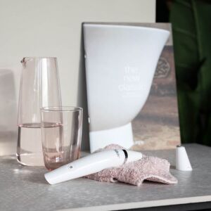 Dispozitiv de microdermabraziune Silkn Revit Essential 2.0 pentru exfoliere facială - Aparate si accesorii pentru infrumusetare