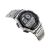 Casio AE-1000WD-1A digitális karóra ferde nézetben, fehér háttérrel