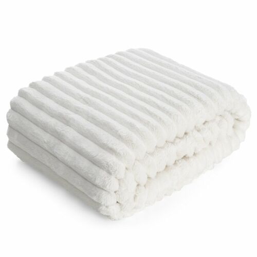 Puha Mikroszálas Ágytakaró - 150x200 cm, Fehér Csíkos 138921519