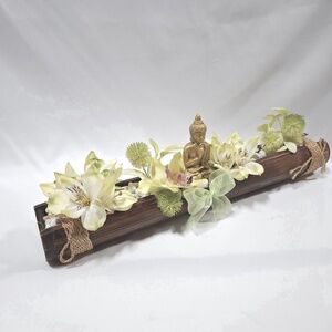 Buddha orchideák között virágcsokor, virágdoboz, örökcsokor, asztaldísz, ajándék