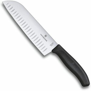 Szögletes nézet a Victorinox Santoku 5.2523.17 konyhakésről - Victorinox