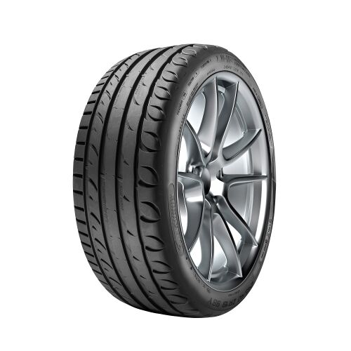 Taurus Ultra High Performance 245/45R18 Nyári Gumi
