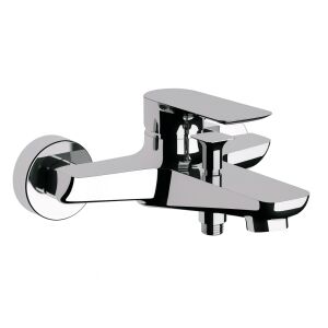 Remer Rubinetterie Infinity I05 Badewannenarmatur, Aufputz, Einhebelmischer, Brauseumsteller, elegantes Finish, Luftsprudler, Keramikkartusche, Messing verchromt