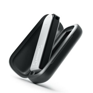 Ledger Nano X în husă de protecție, vedere în unghi - Ledger