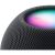 Zbliżenie głośnika inteligentnego Apple HomePod mini w kolorze gwiezdnej szarości