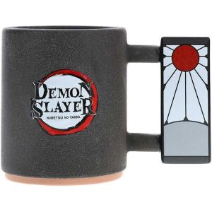 Paladone Demon Slayer Bögre, 450ml fekete bögre Demon Slayer logóval és dekoratív fogantyúval - Paladone