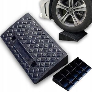 Bordsteinrampe für schwarze Autos
