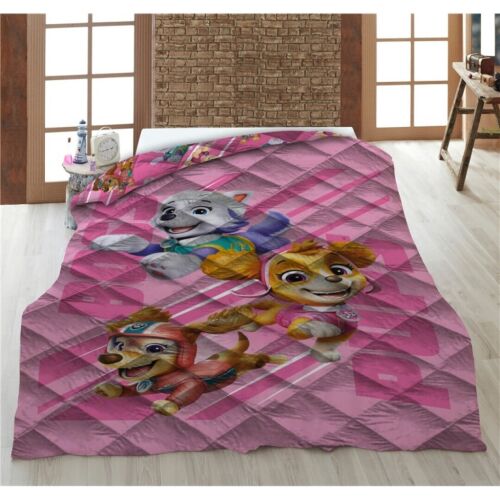 Rózsaszín Mancs Őrjárat steppelt ágytakaró Skye, Rocky és Rubble rajzfilmfigurákkal.