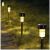 Lămpi solare LED Gardlov pentru grădină iluminând o alee noaptea, iluminat exterior