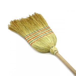 Import magyar 6 varrásos cirokseprű nyéllel 140479108 - Kültéri seprű