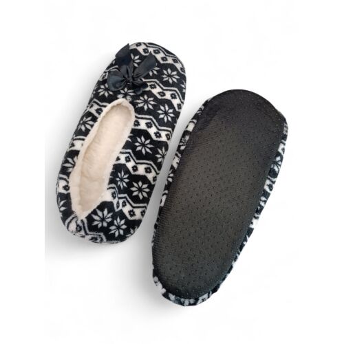 Csúszásgátlós talpú női szobamamusz norvég mintával