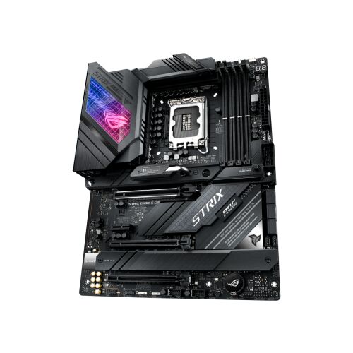 Изглед под ъгъл на дънната платка ASUS ROG STRIX Z690-E GAMING WIFI
