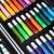 Közelkép a Gyerekfestő művészeti készlet filctollaiból