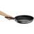 Tefal Ingenio Daily Chef serpenyő levehető fogantyúval kézben