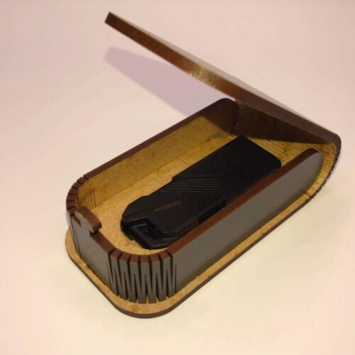 Fa pendrive tartó doboz – praktikus és elegáns megoldás USB tárolására 141967497