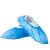 Pár kék eldobható cipővédő