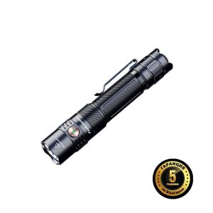 Latarka LED Fenix PD35R ACE na białym tle - Fenix