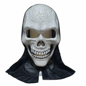 Koponya maszk Halloween jelmezhez, fehér műanyag koponya fekete kapucnival - Jelmez felnőtteknek