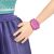 Közelkép a Barbie Fashionistas baba óra kiegészítőjéről