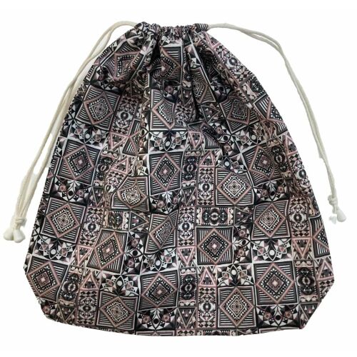 MK Bea Nagy cipós zsák – barnás-rózsaszín geometriai mintával